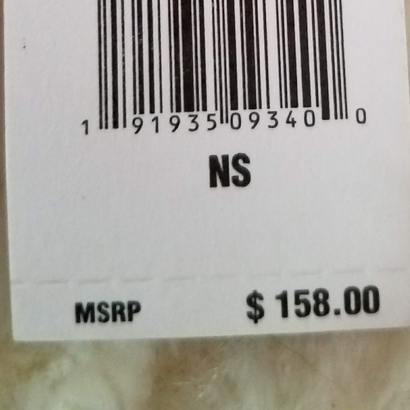 50% OFF!  Michael Kors Floral Wallet - Picture 6 of 6